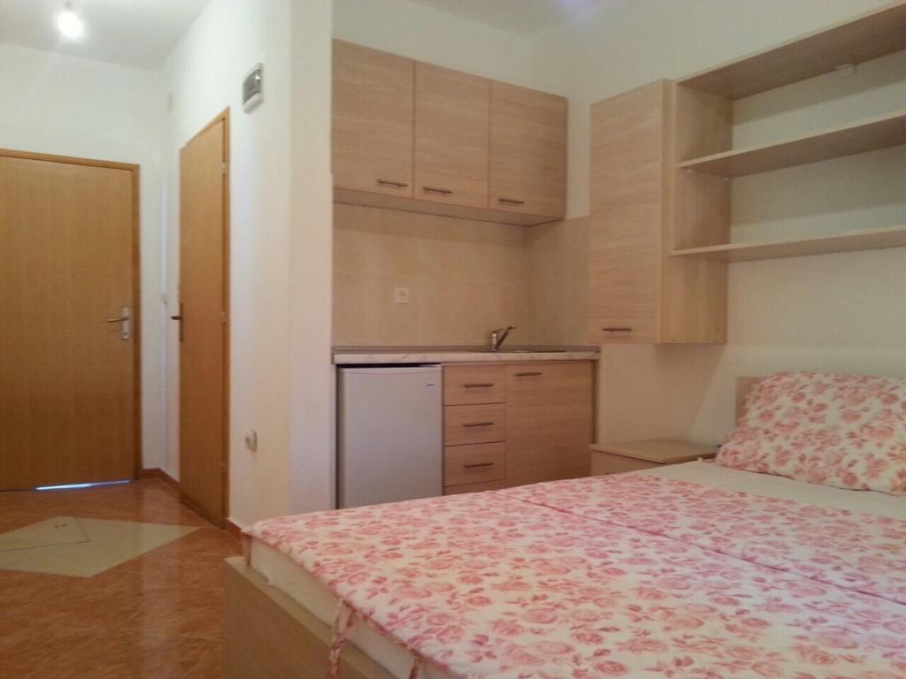 Apartments Nurkovic Dobra Voda Quarto foto